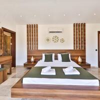 Villa Glorious — 50