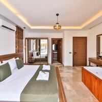 Villa Glorious — 58