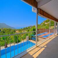 Villa Tepes — 12