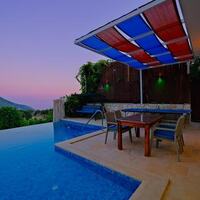 Villa Tepes — 15