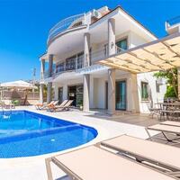 Villa Quzey — 1