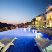 Villa Falcon Exclusive — 2
