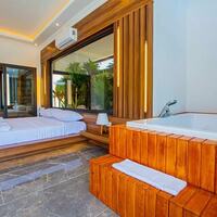 Villa Bahamas — 8