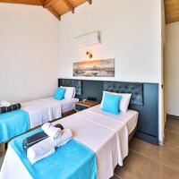 Villa Tawny — 27
