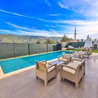 Villa Tawny — 30