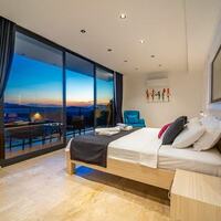 Villa Azde — 100