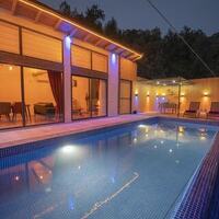 Villa Hik — 1