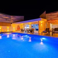 Villa Amber Uno — 3