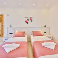 Villa Summery — 8