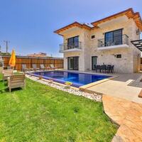 Villa Kaşlı 1 — 2