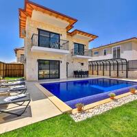 Villa Kaşlı 1 — 3