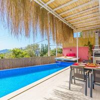 Villa Mira Queen — 6