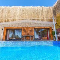 Villa Mira Queen — 8