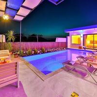 Villa Cancan — 8