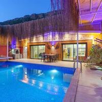 Villa Mira Queen — 19