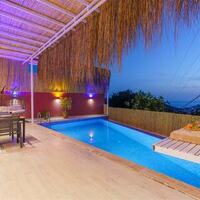 Villa Mira Queen — 23