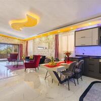 Villa Mira Queen — 28