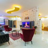 Villa Mira Queen — 35