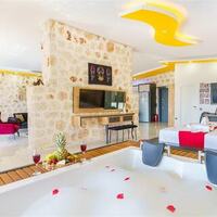 Villa Mira Queen — 45