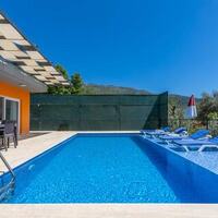 Villa Heves — 4