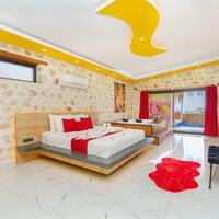 Villa Mira Queen — 68