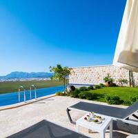 Villa Topaz — 6