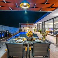 Villa Neon — 6