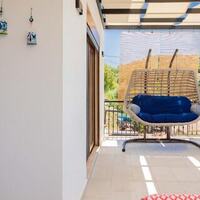 Villa Daphne — 36