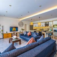 Villa Neon — 30