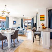 Villa Daphne — 52