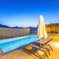 Villa Lambuka — 3