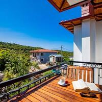 Villa Daphne — 61