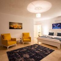 Villa Daphne — 89