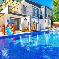 Villa Bella — 1