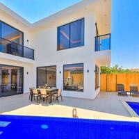 Villa Metaverse — 28