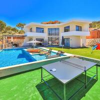 Villa Glass House — 1