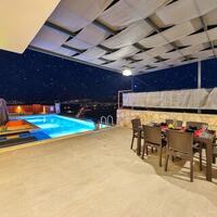 Villa Glass House — 45