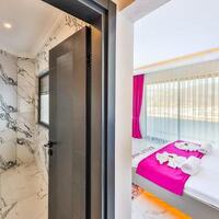 Villa Glass House — 49