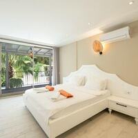 Villa Orange — 34