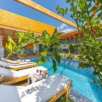 Villa Dacron — 6