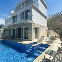 Villa Kanyon Nova — 2