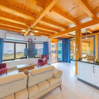 Villa Dacron — 24