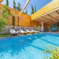 Villa Dacron — 30