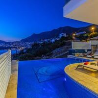 Villa Everes — 77