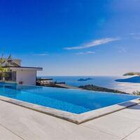 Villa July — 17