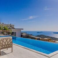 Villa July — 27