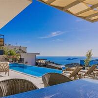 Villa July — 28