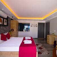 Villa Petra — 40