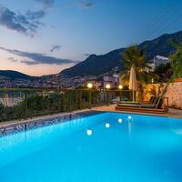 Villa Grande — 8