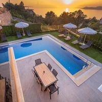 Villa Esma Sultan — 12